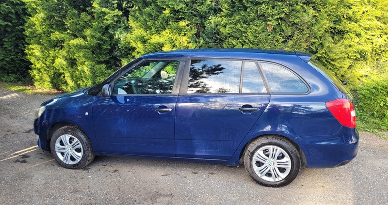 Skoda Fabia cena 12000 przebieg: 444500, rok produkcji 2011 z Tarczyn małe 137
